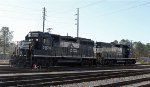 NS 3074 & 703 in Glenwood Yard